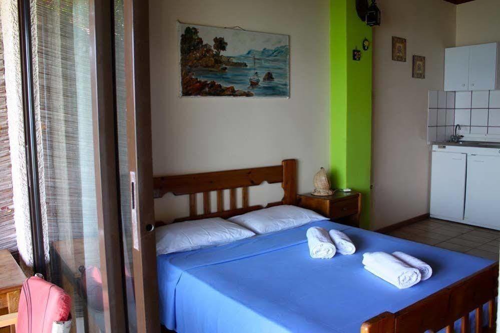 Poseidon Apartments โตโล ภายนอก รูปภาพ